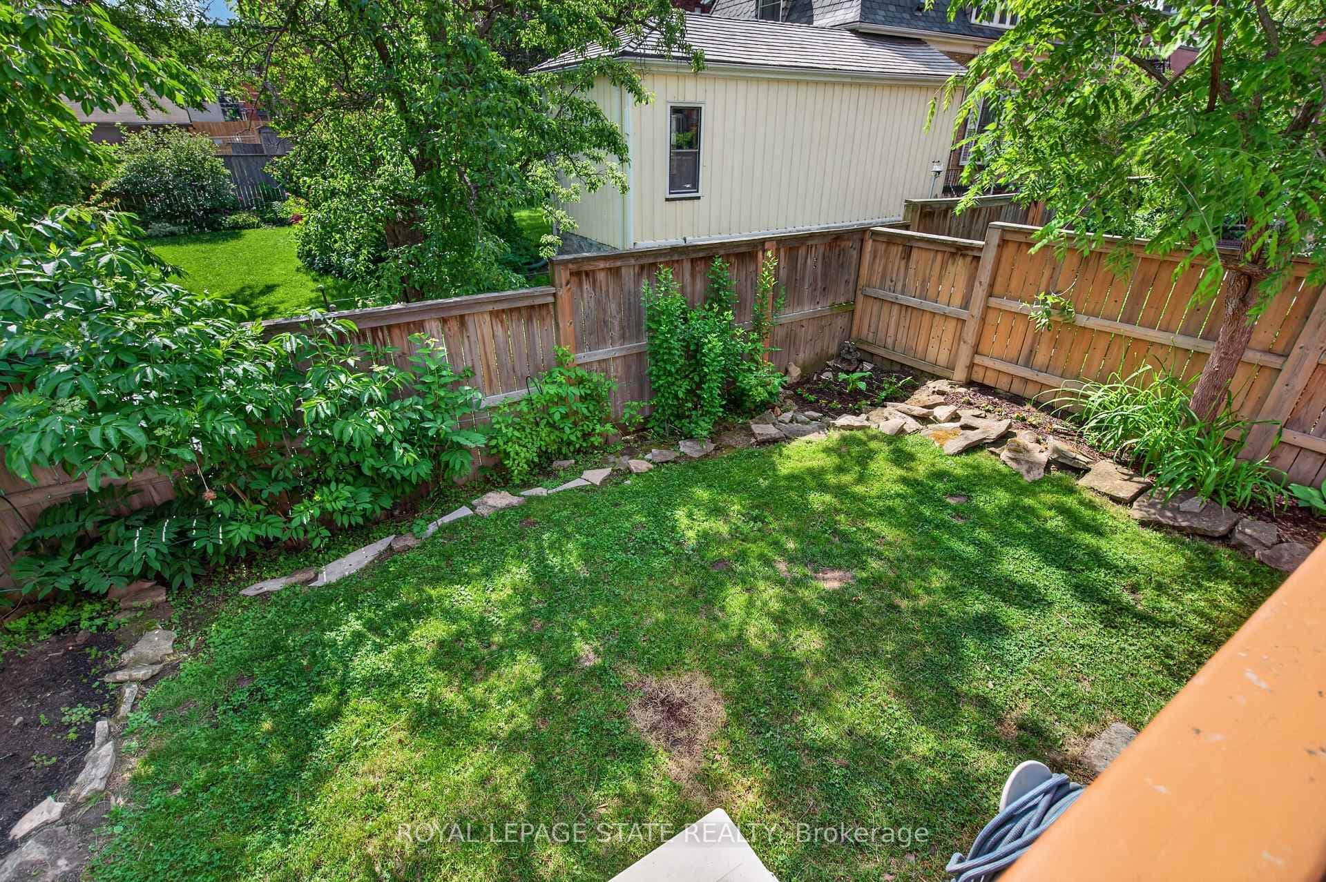 225 Hess Street photo 35