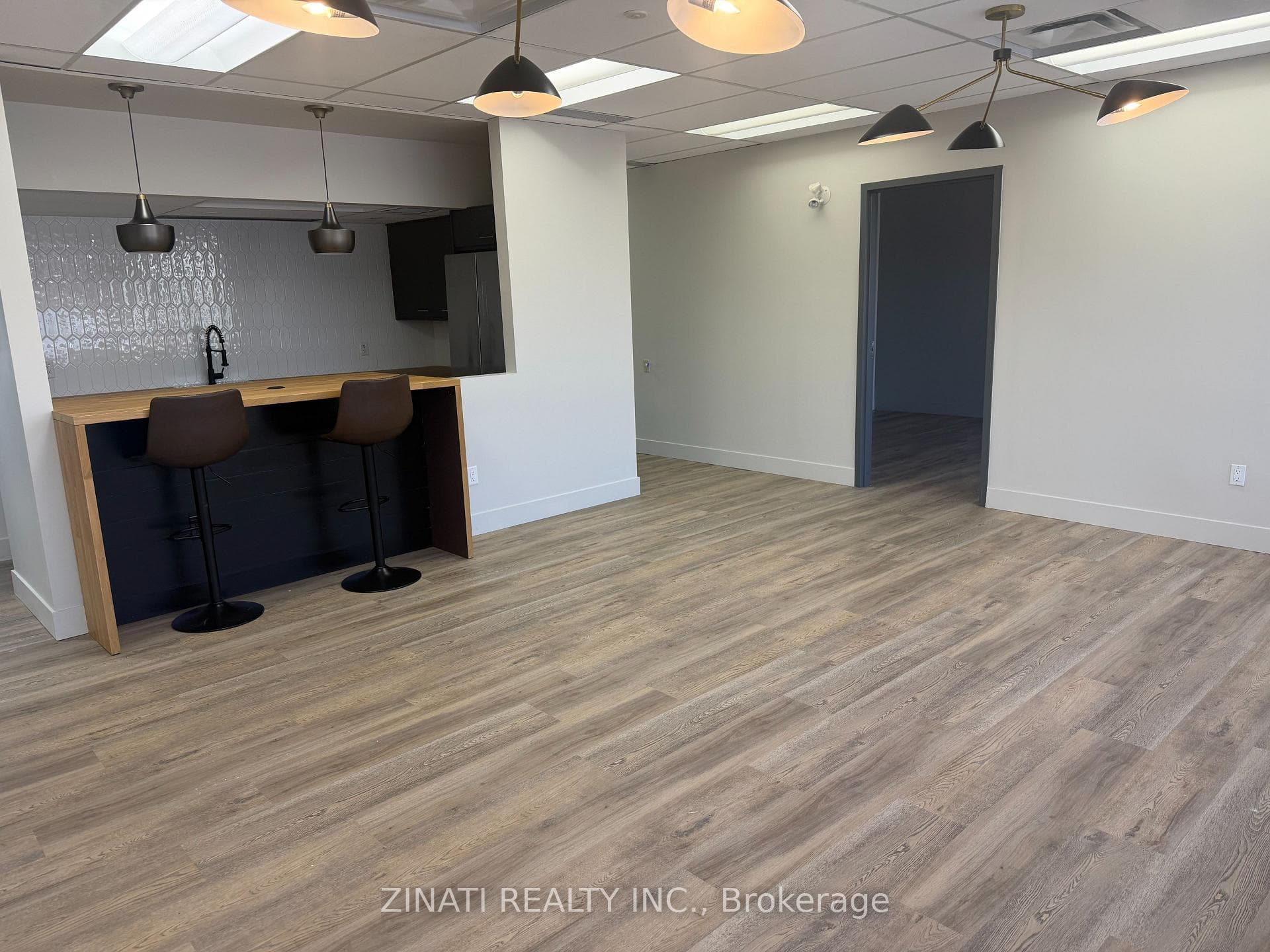175 Holland Avenue Unit 2nd Floor photo 16