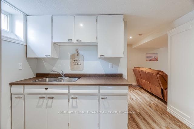 216 Irving Place Unit LOWER photo 8