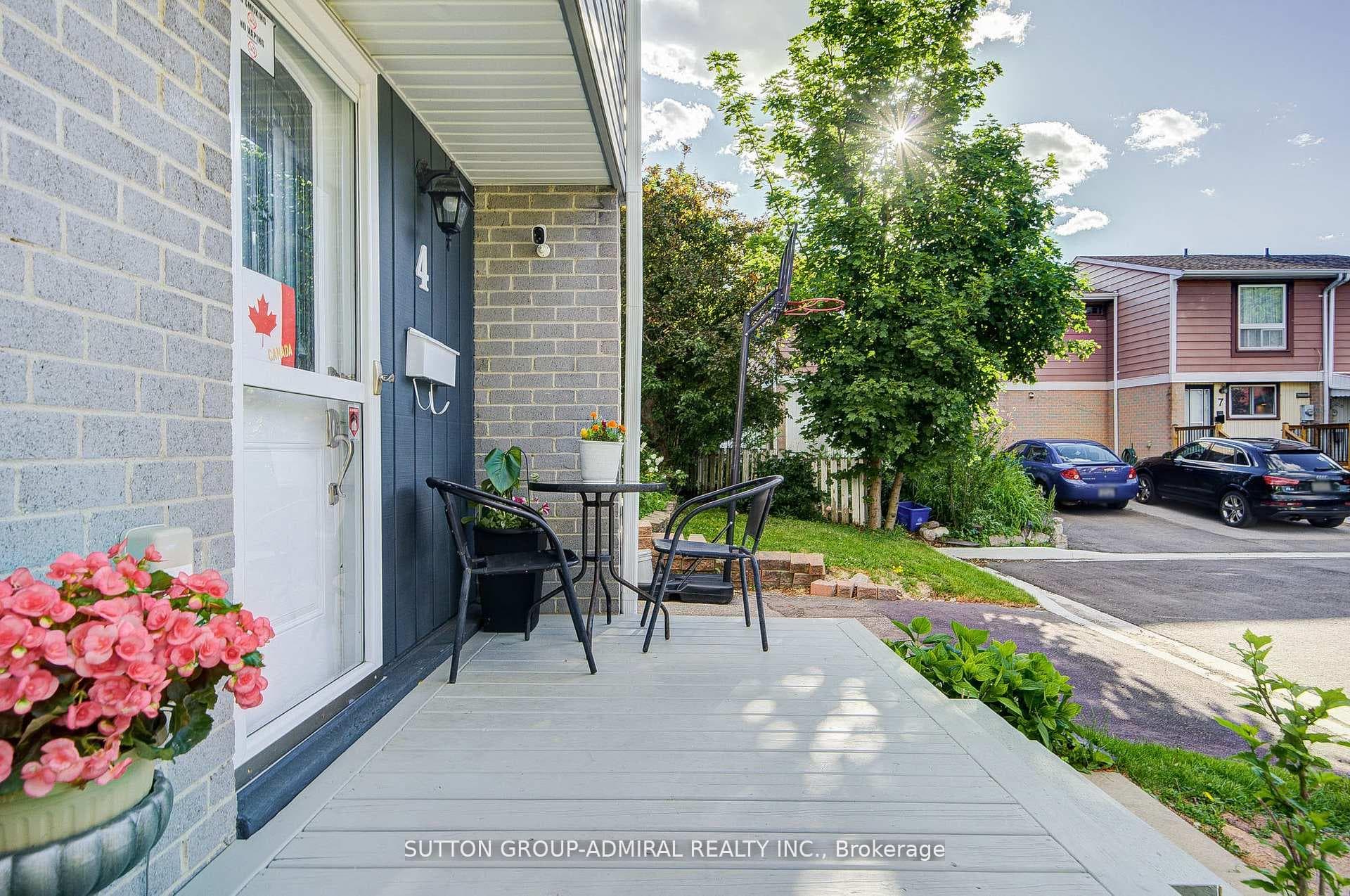 4 Hilda Court photo 5