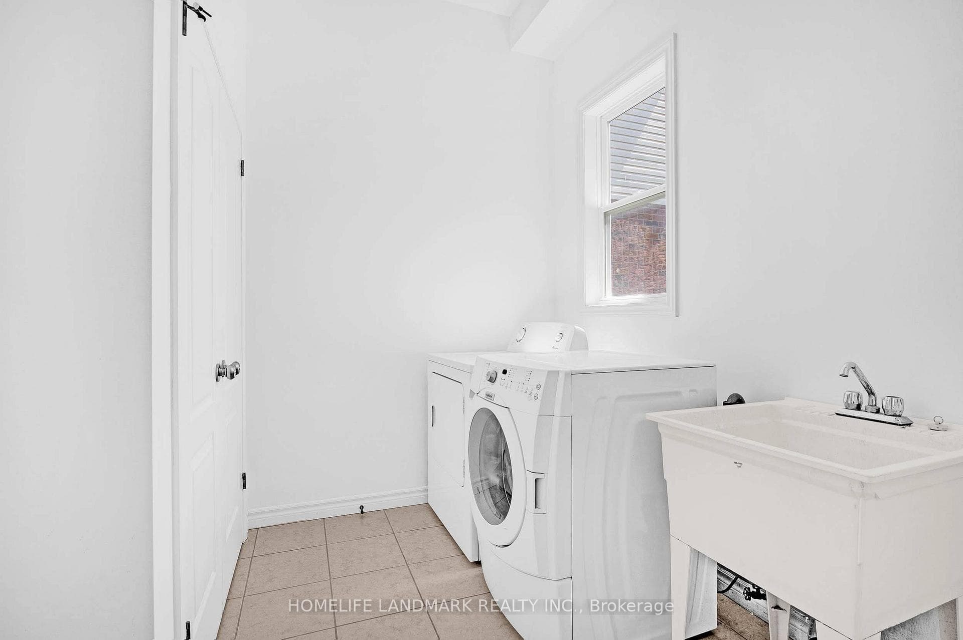 741 Lucerne Avenue photo 16