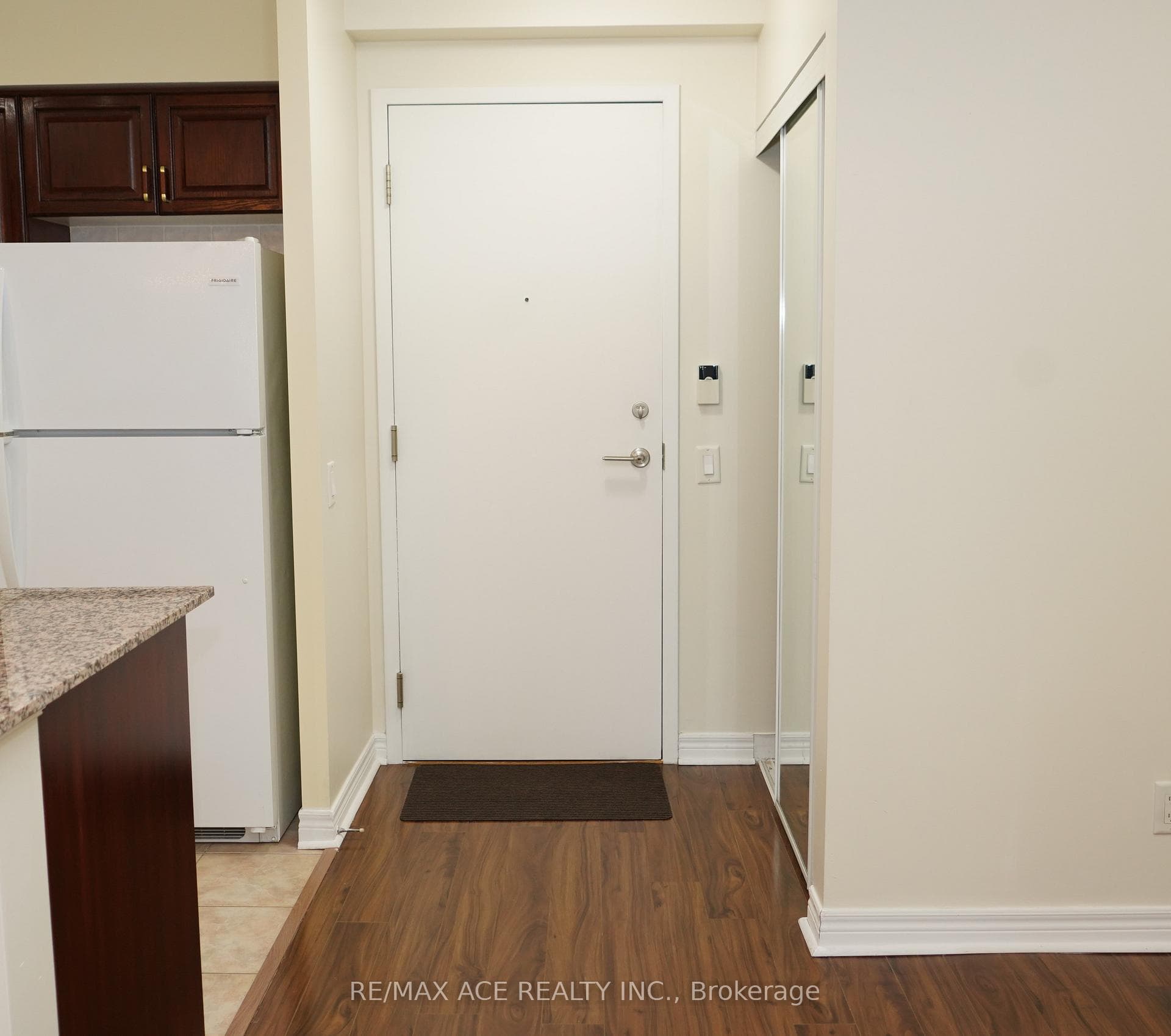 83 Borough Drive Unit 803 photo 6