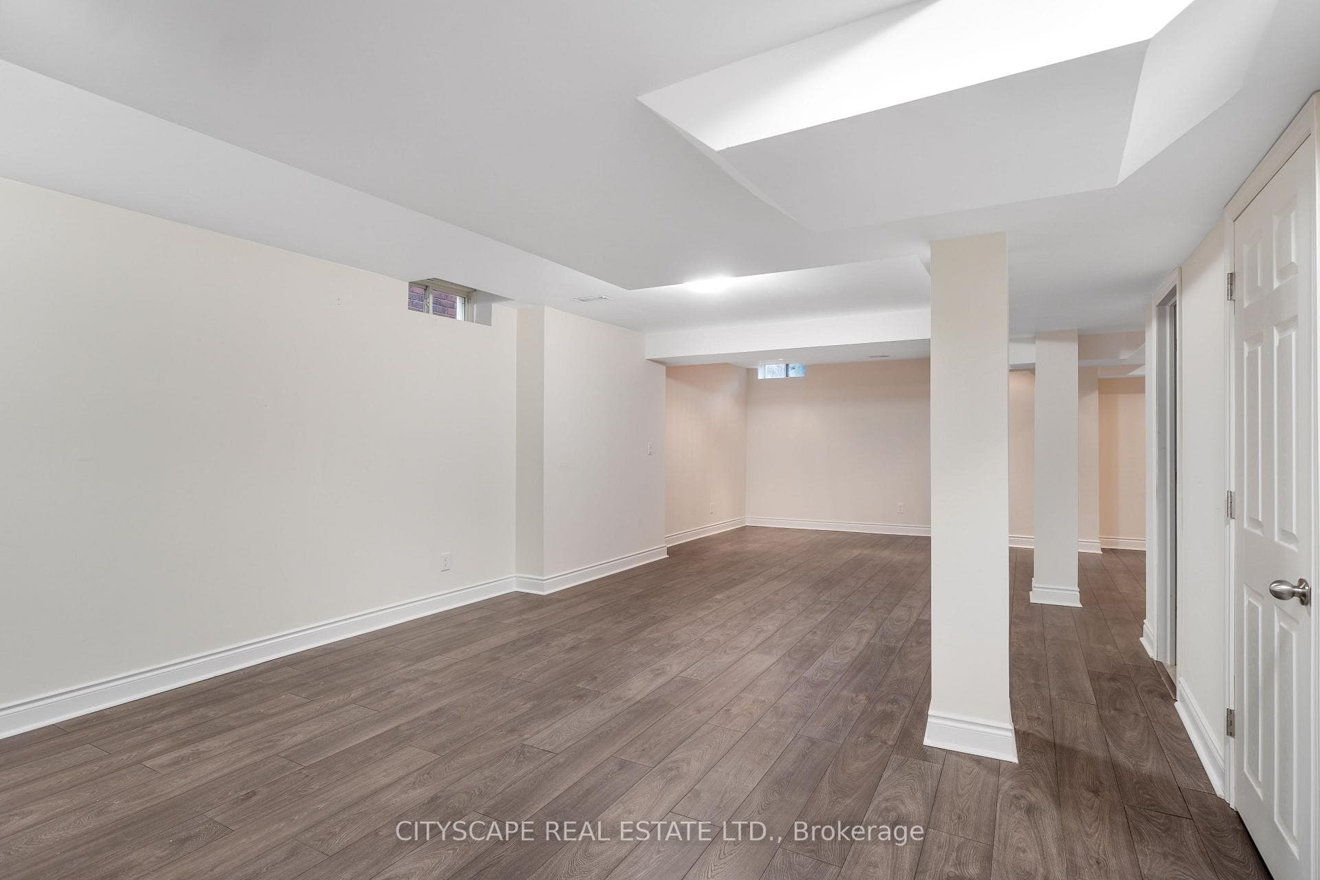 5515 Challenger Drive photo 39