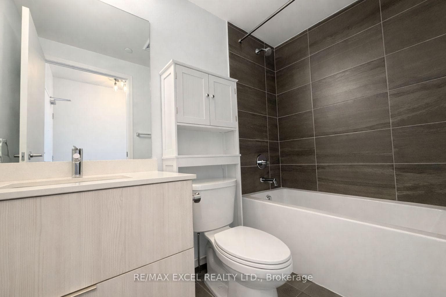 6 David Eyer Road Unit 407 photo 13