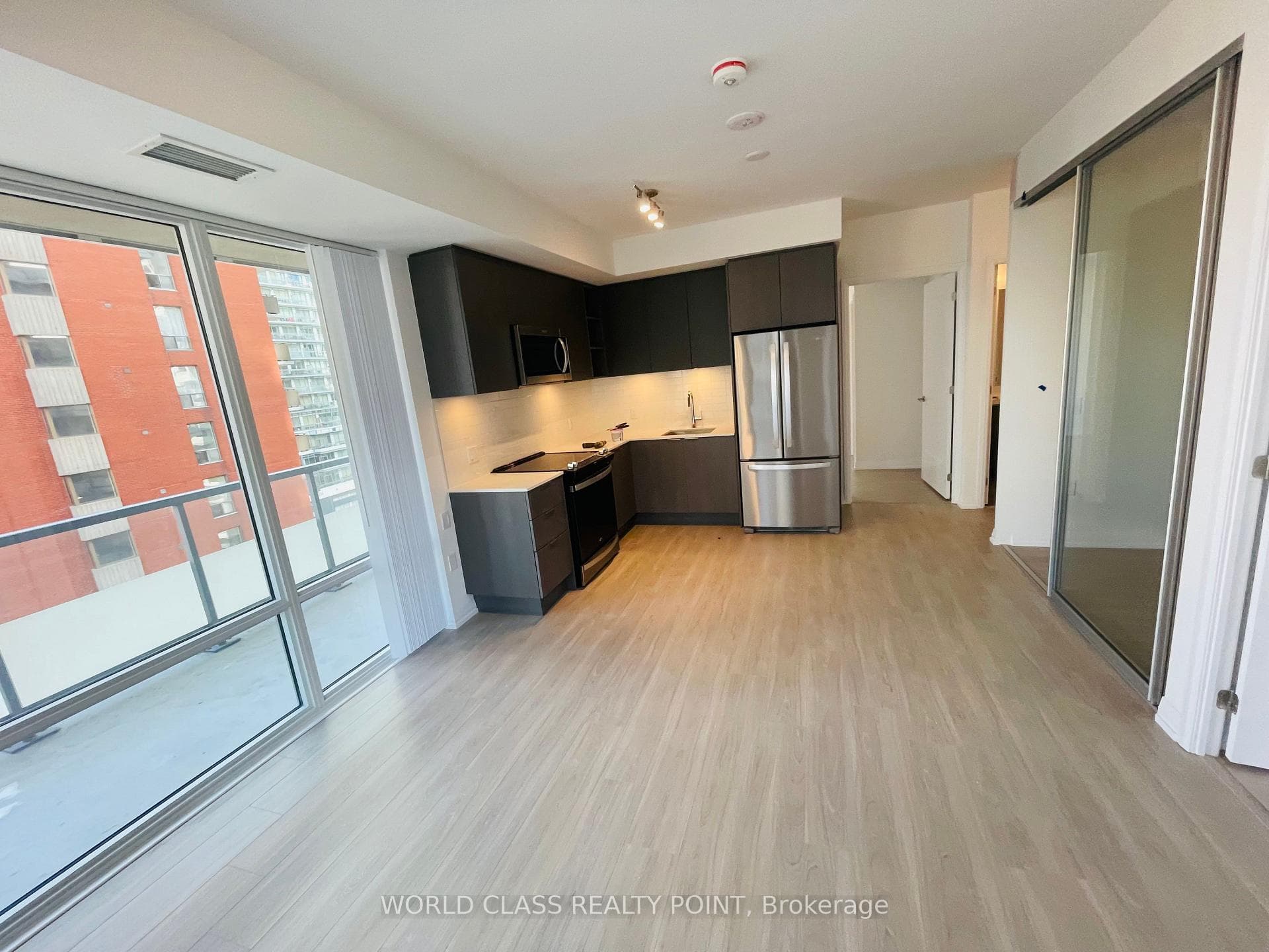 50 Dunfield Avenue Unit 1017 photo 5