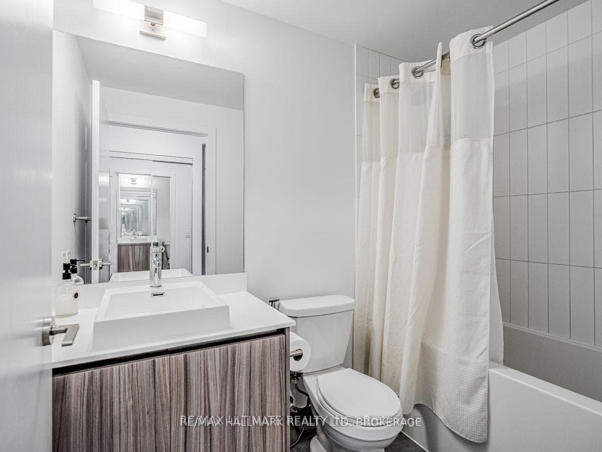 251 Manitoba Street Unit 628 photo 5