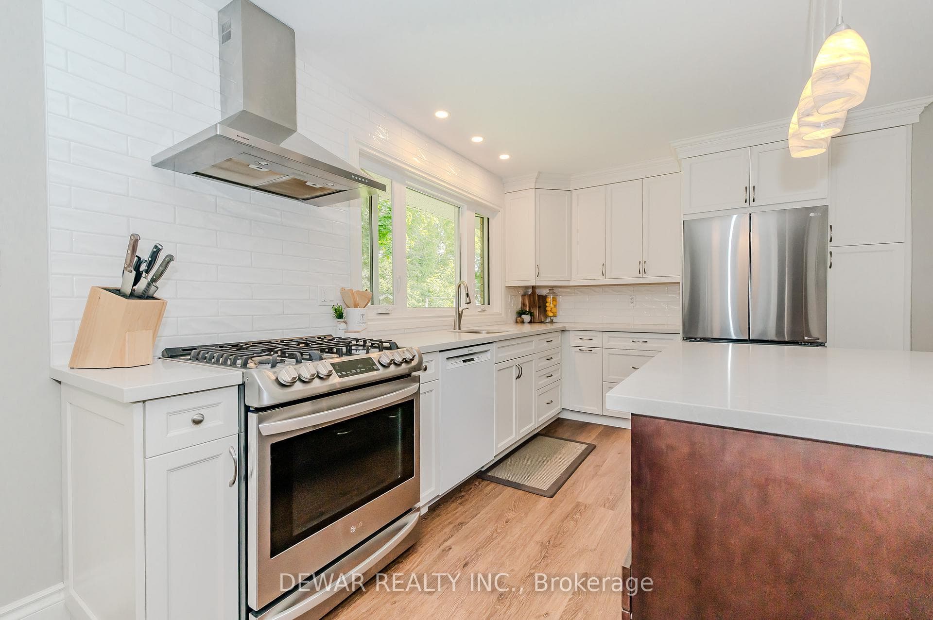 13 Christopher Drive photo 13