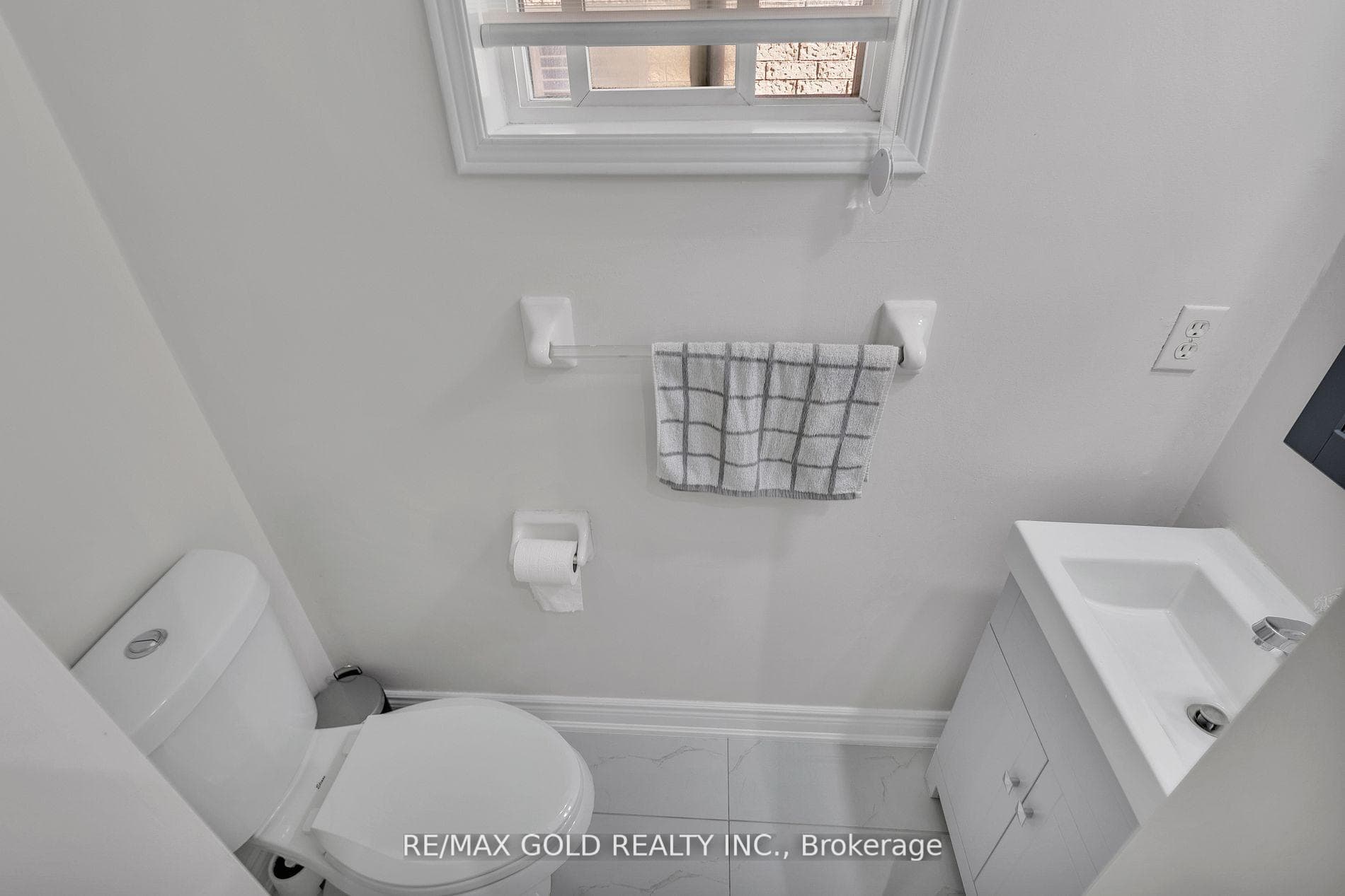 40 Elmpark Court photo 8