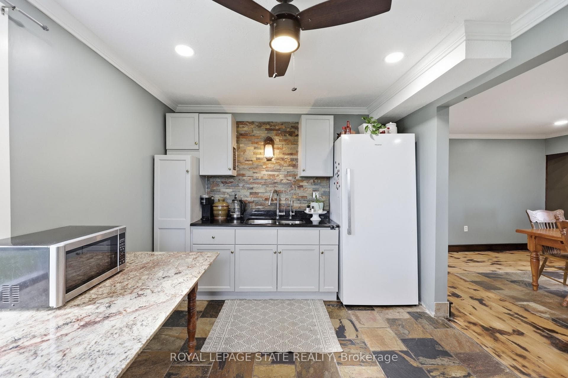 97 Smith Road photo 18