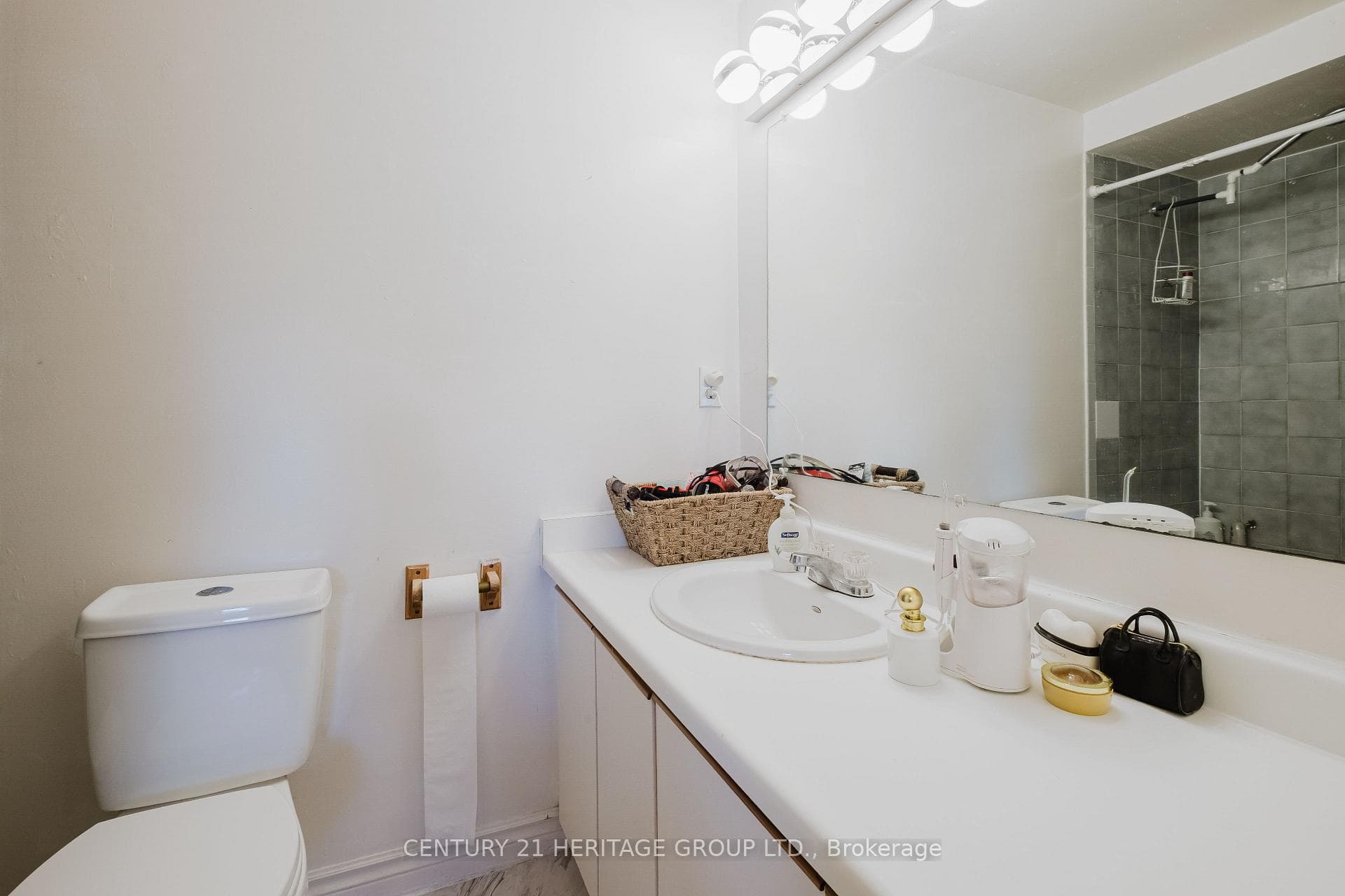 49 Gray Crescent photo 31