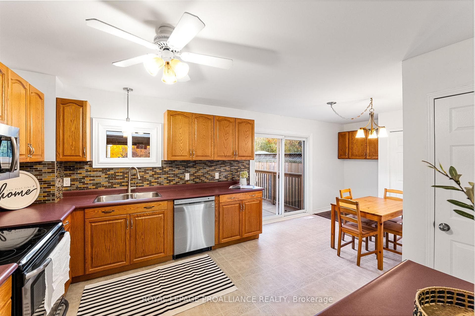 388 Alexandria Drive photo 12