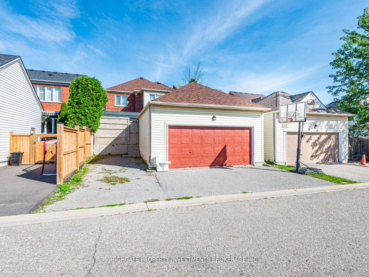 29 The Meadows Avenue photo 33