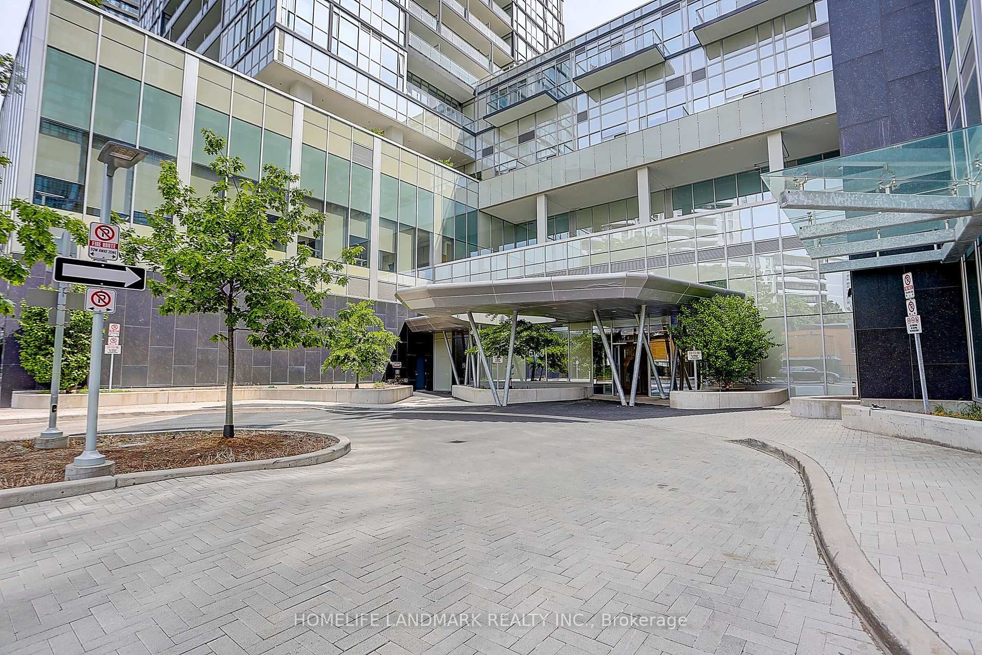 5180 Yonge Street Unit 2002 photo 1