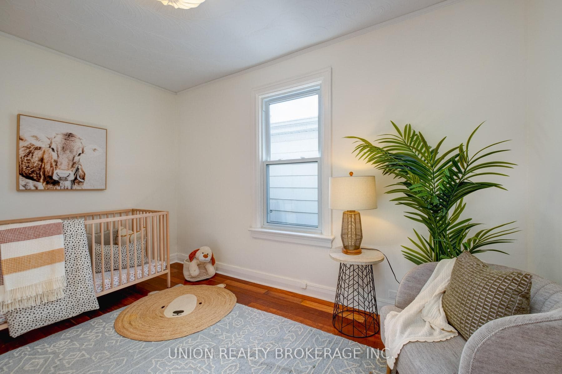 49 Bastedo Avenue photo 22