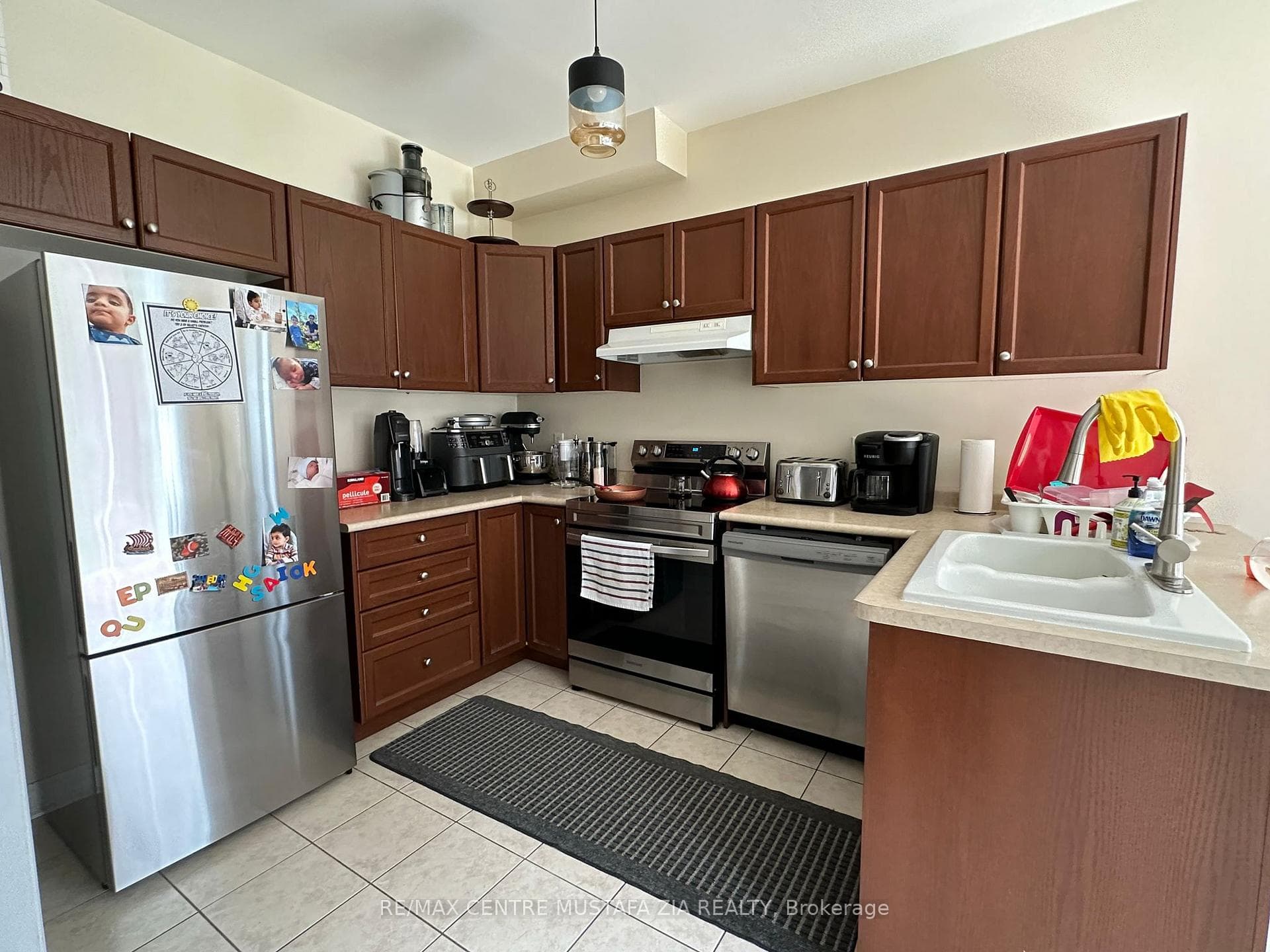 302 Teetzel Drive photo 9