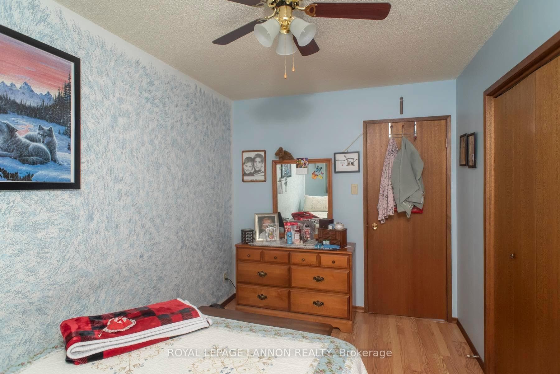 190 Humber Crescent photo 10
