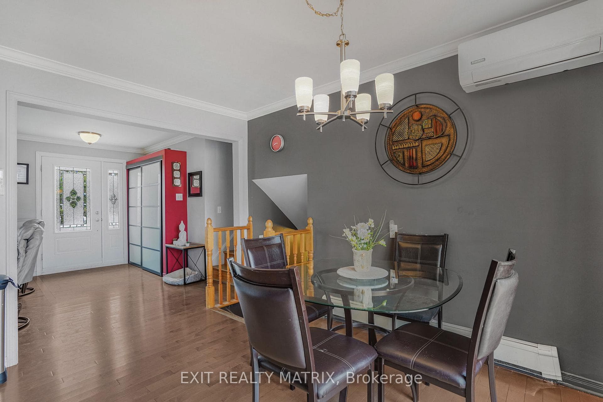 916 King St Street photo 12