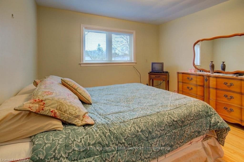 306 AVENUE Road photo 26
