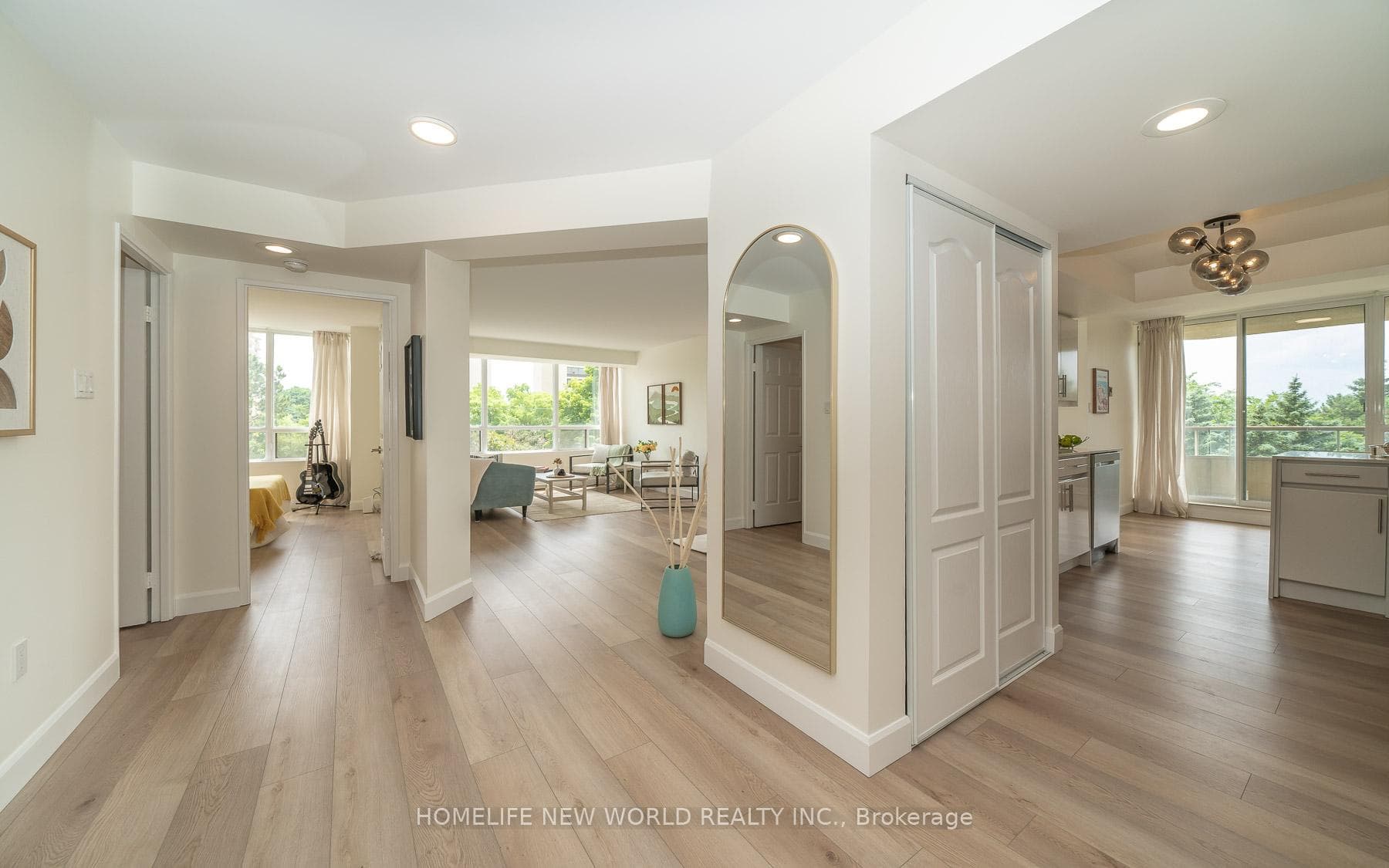10 Torresdale Avenue Unit 304 photo 5