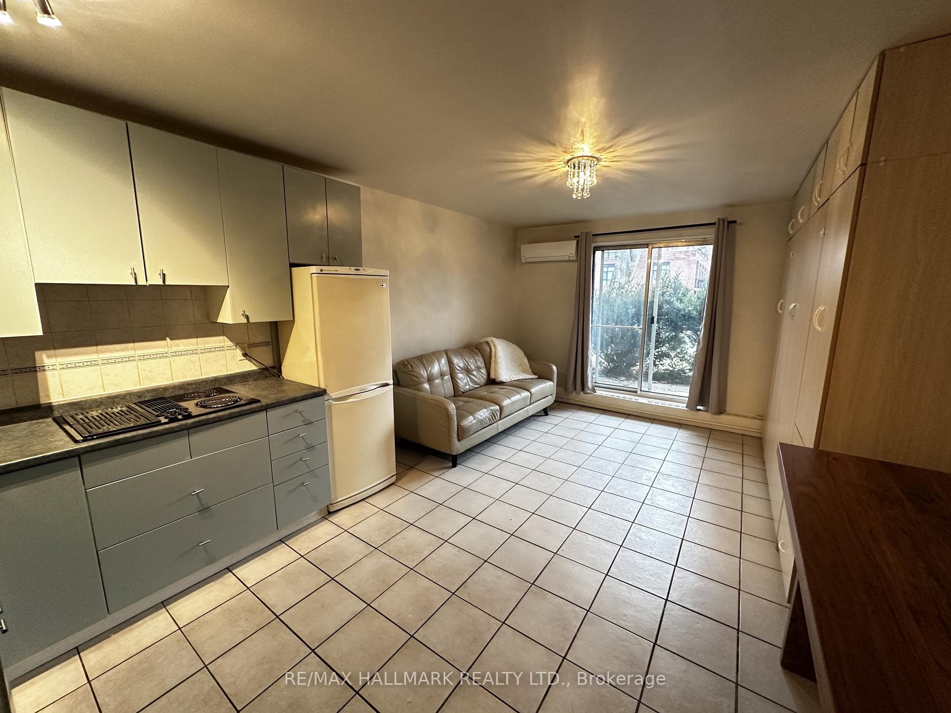 123 Woodbine Avenue Unit 107 photo 5