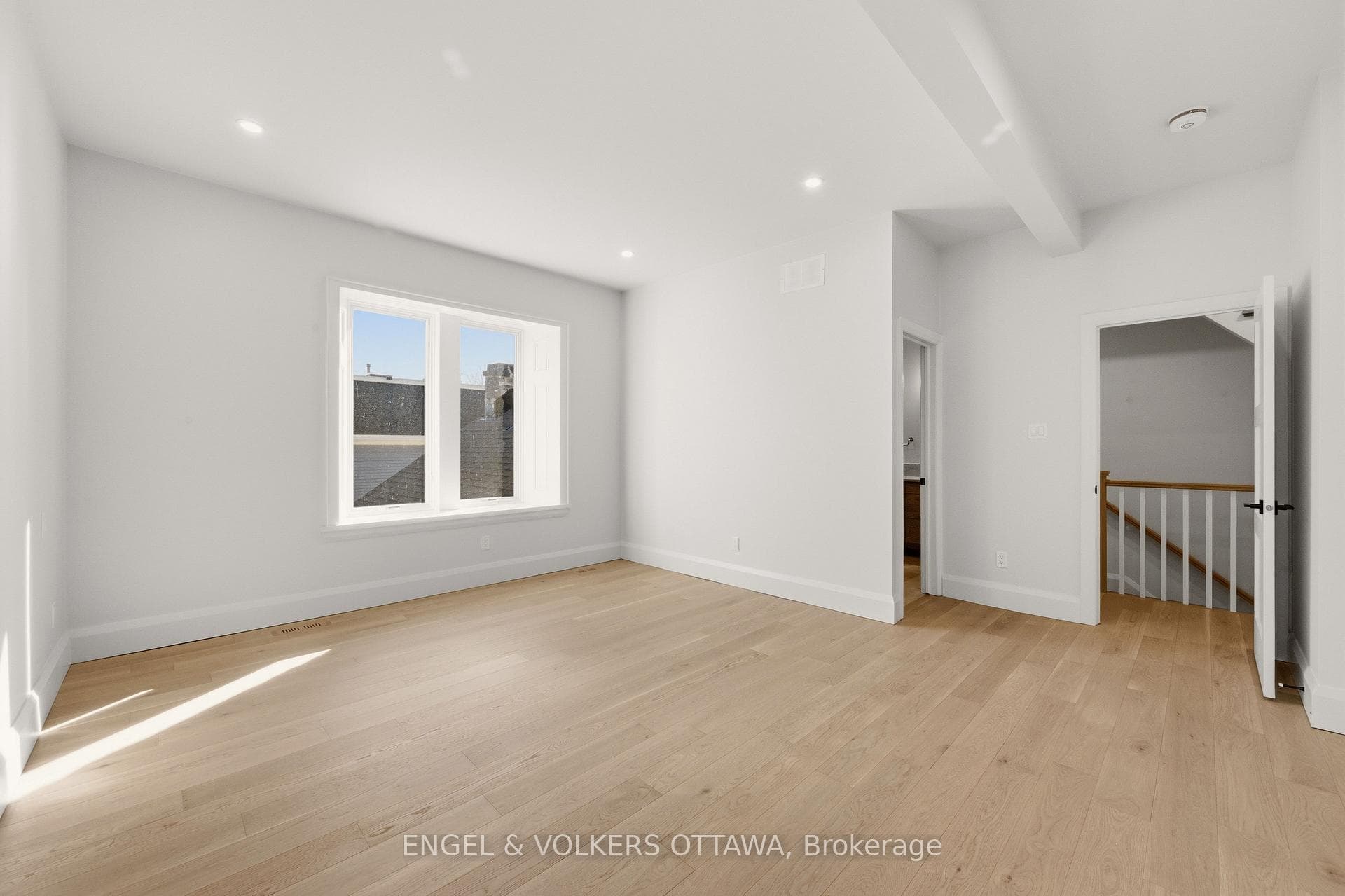 35 MacKay Street photo 30