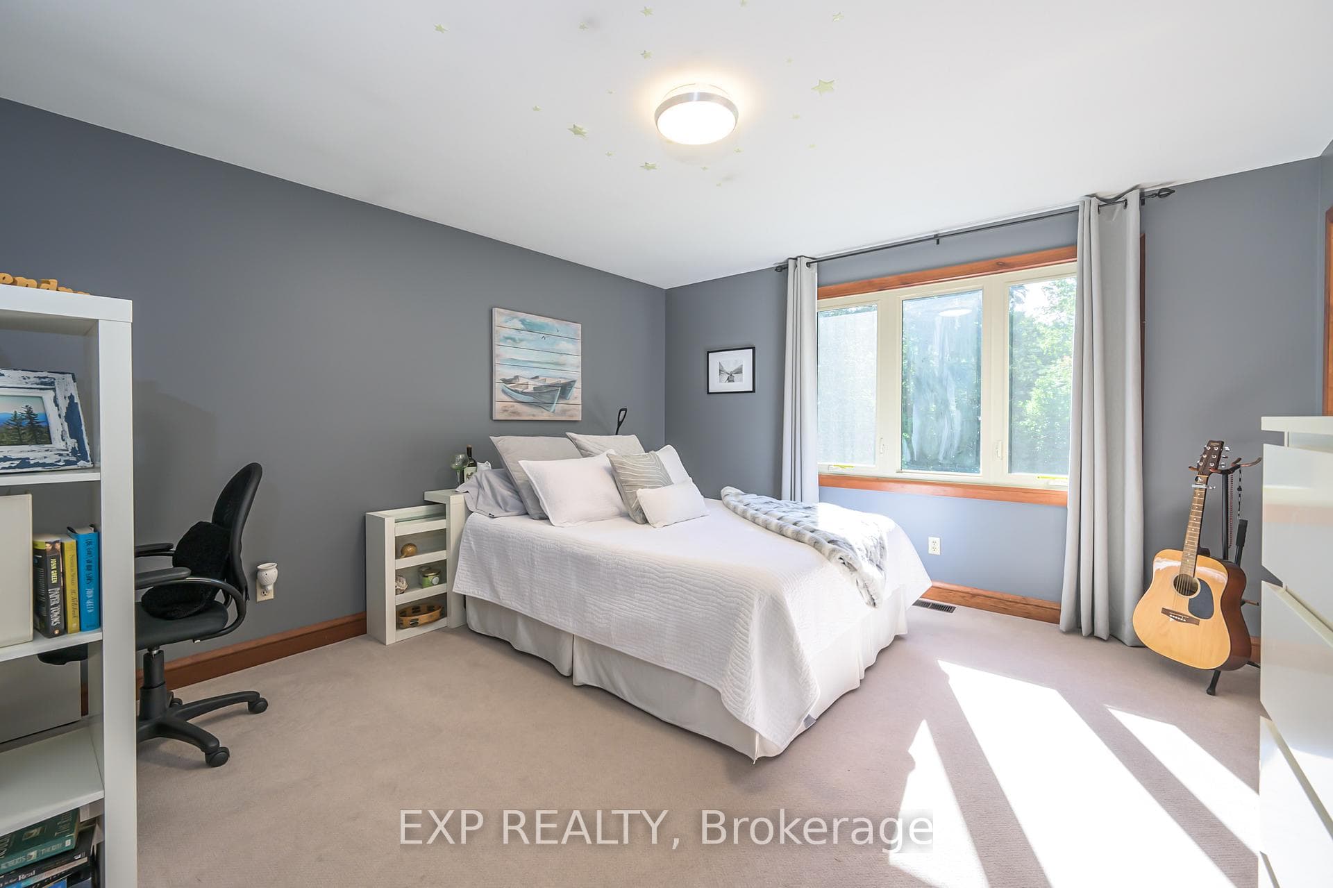 526 Talbot Road photo 41