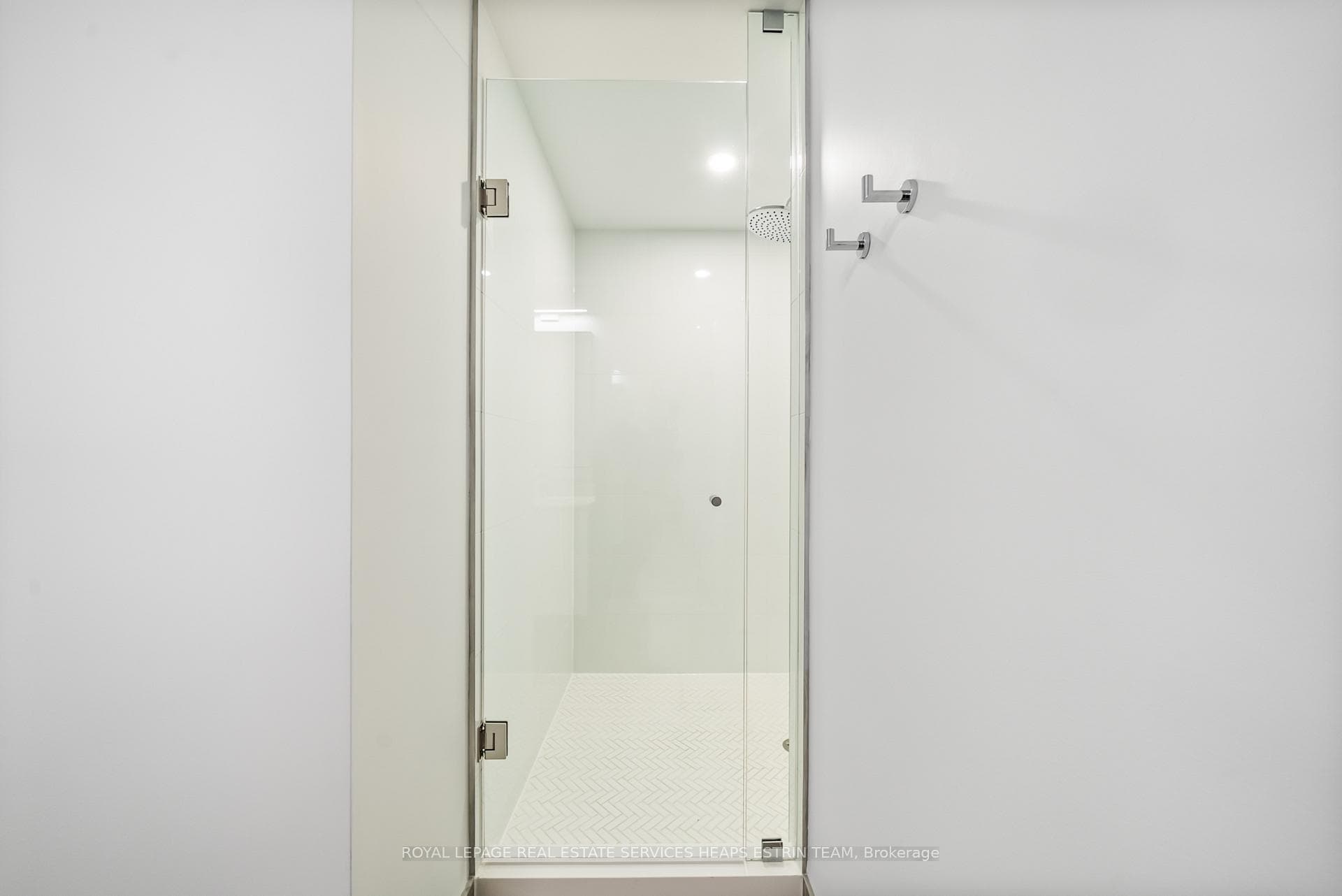 1720 Bayview Avenue Unit 507 photo 18