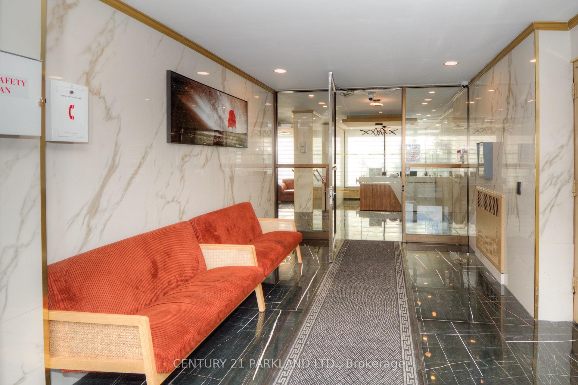 10 Sunny Glenway Unit 1409 photo 4