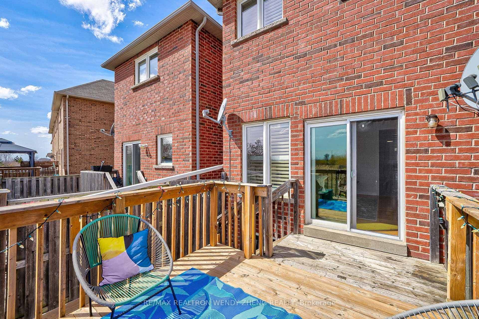 537 Reeves Way Boulevard photo 38