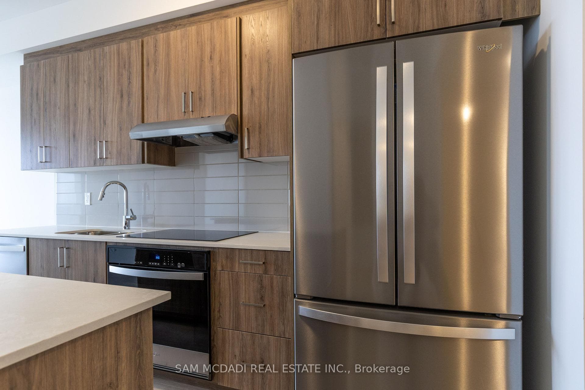 1035 Southdown Road Unit 1503 photo 10
