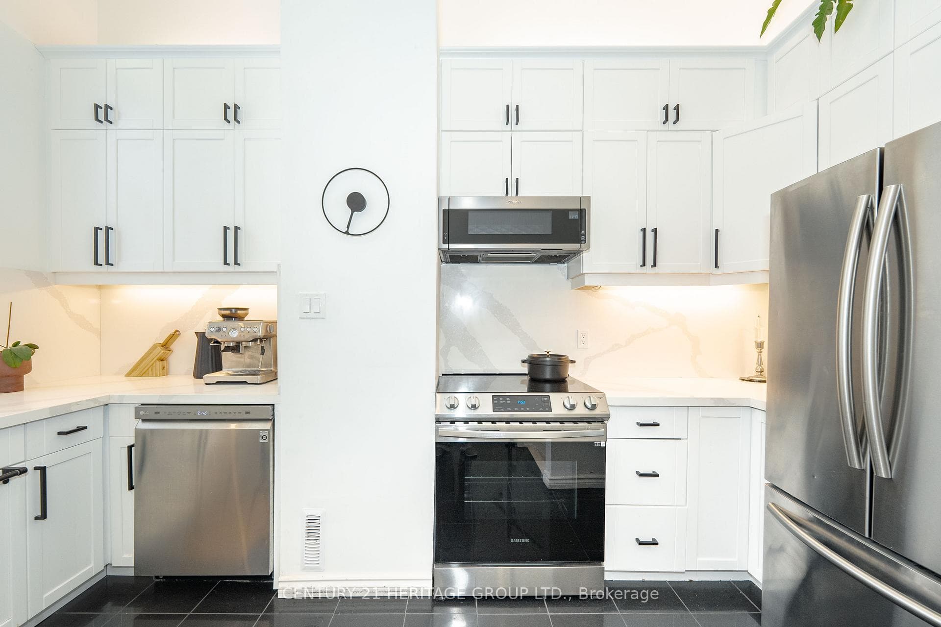 280 Sherbourne Street Unit 5 photo 5
