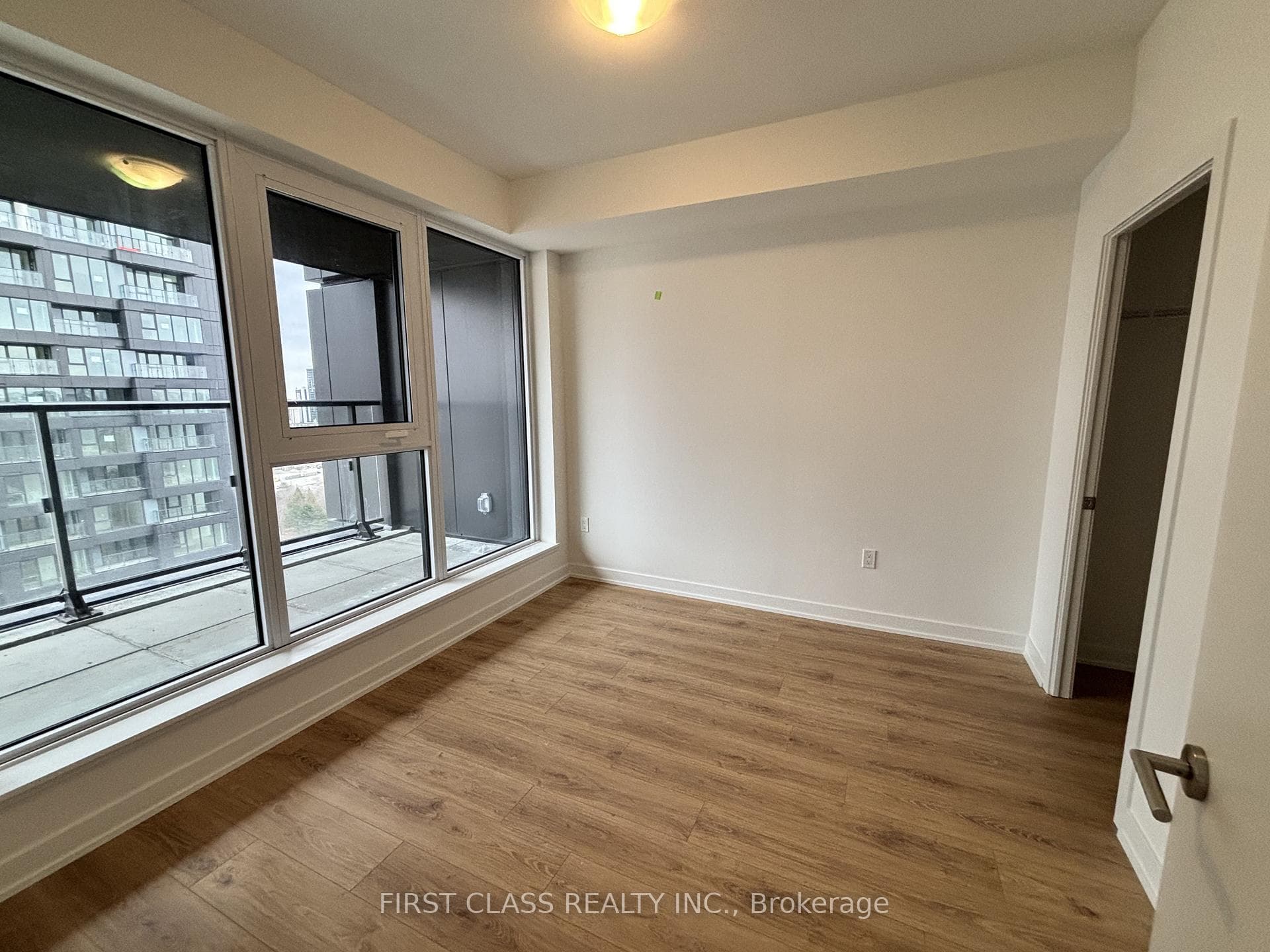 1 Quarrington Lane Unit 2010 photo 10