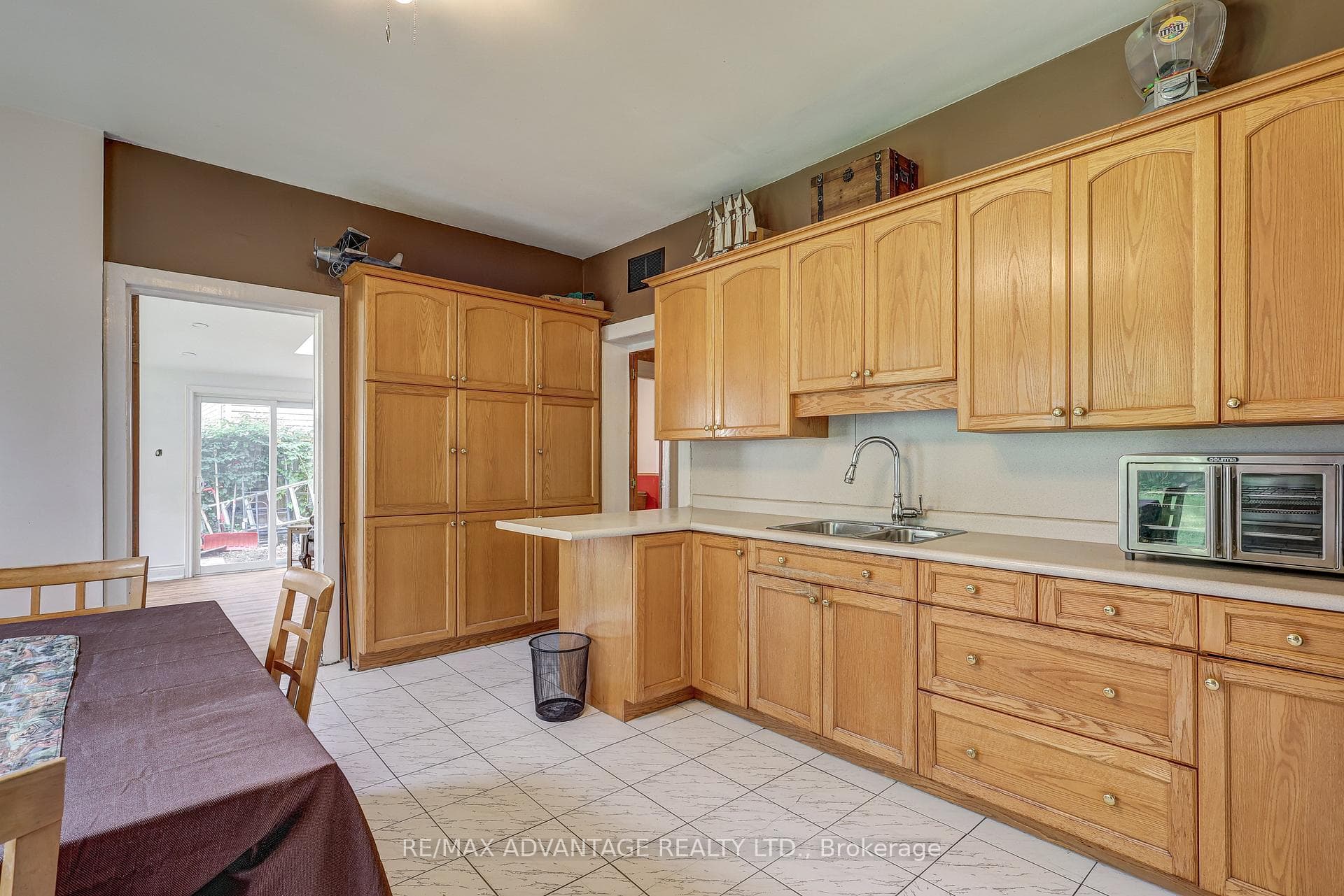 193 Waterloo Street photo 14
