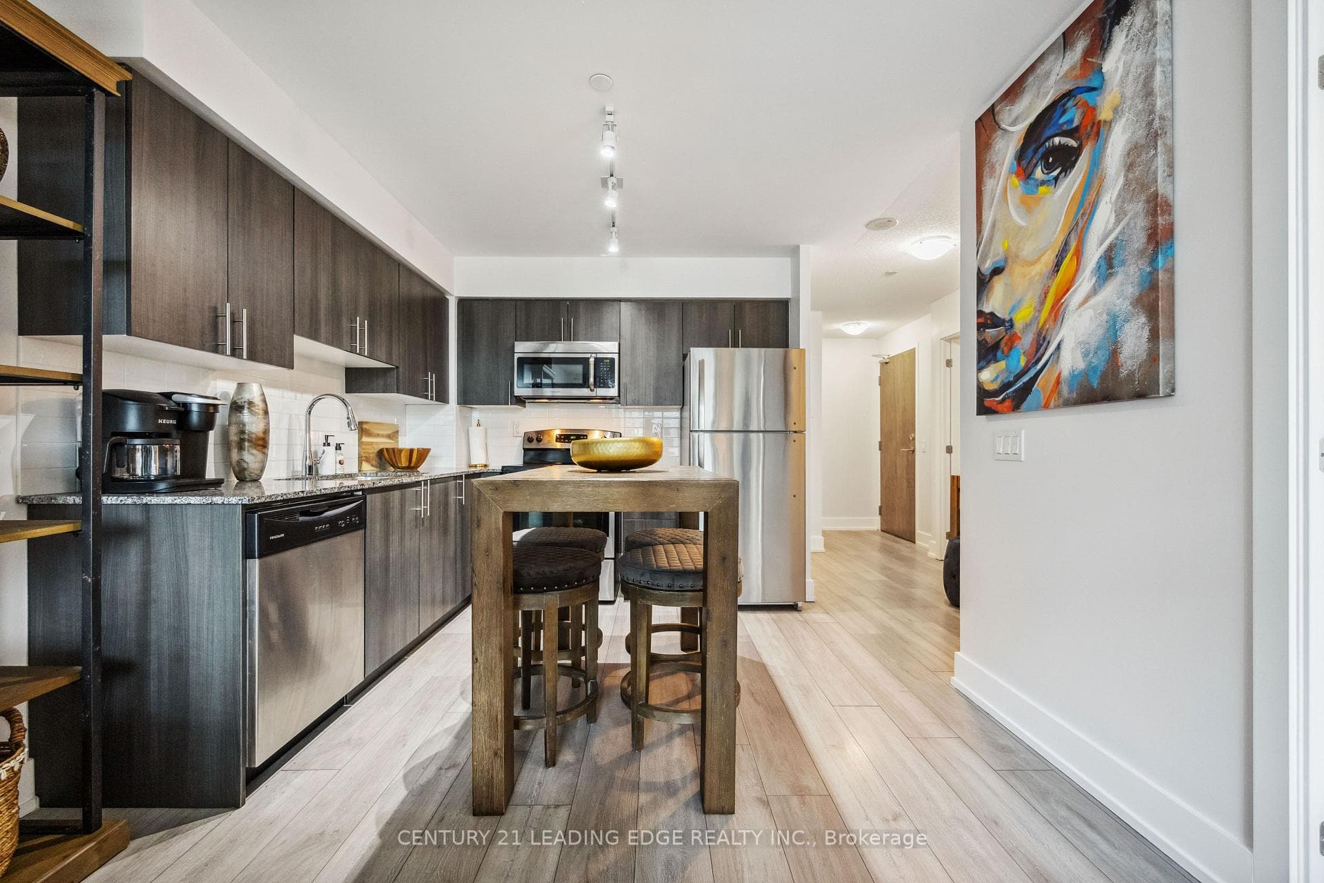 1215 Bayly Street Unit 304 photo 10