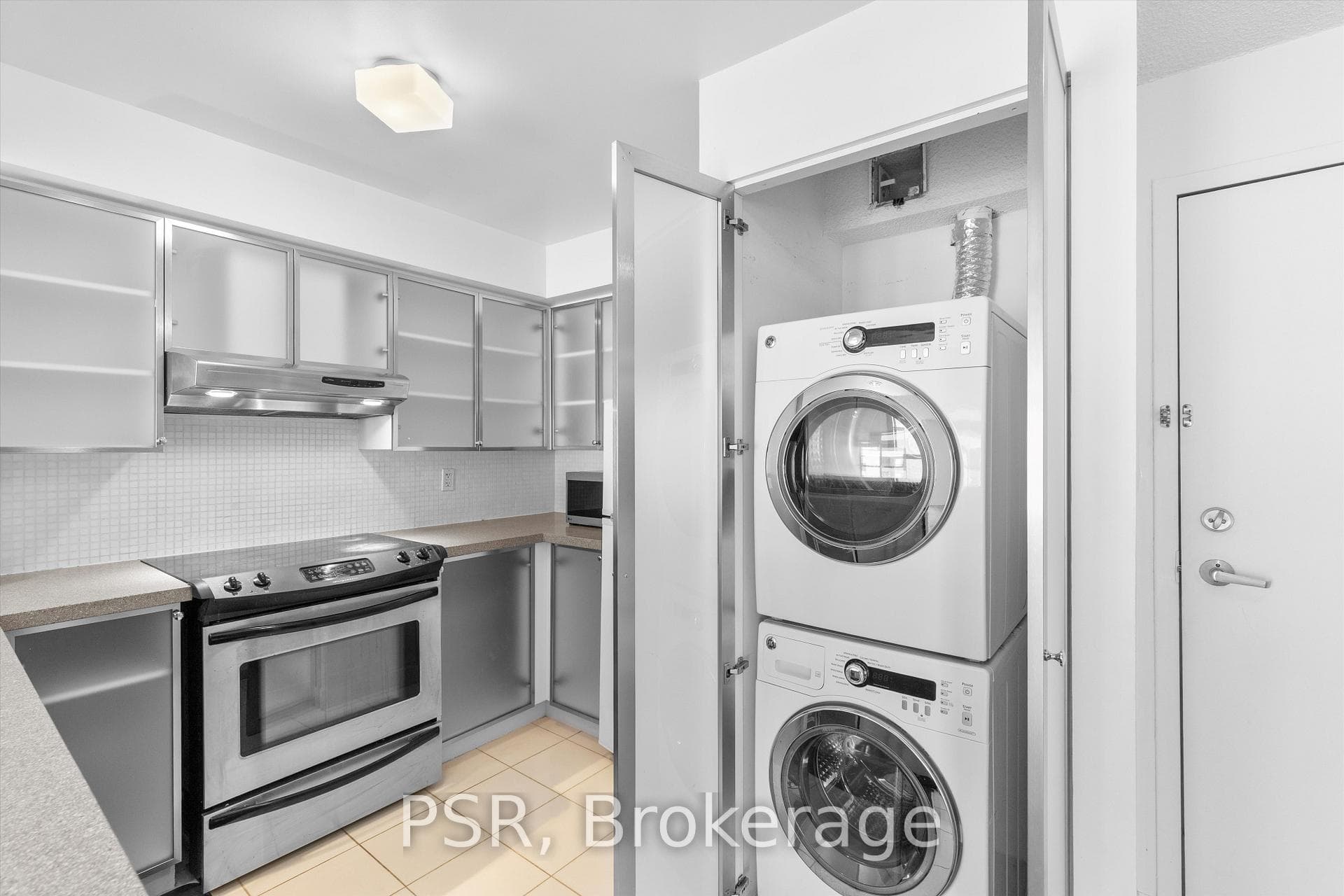 801 King Street Unit 919 photo 18