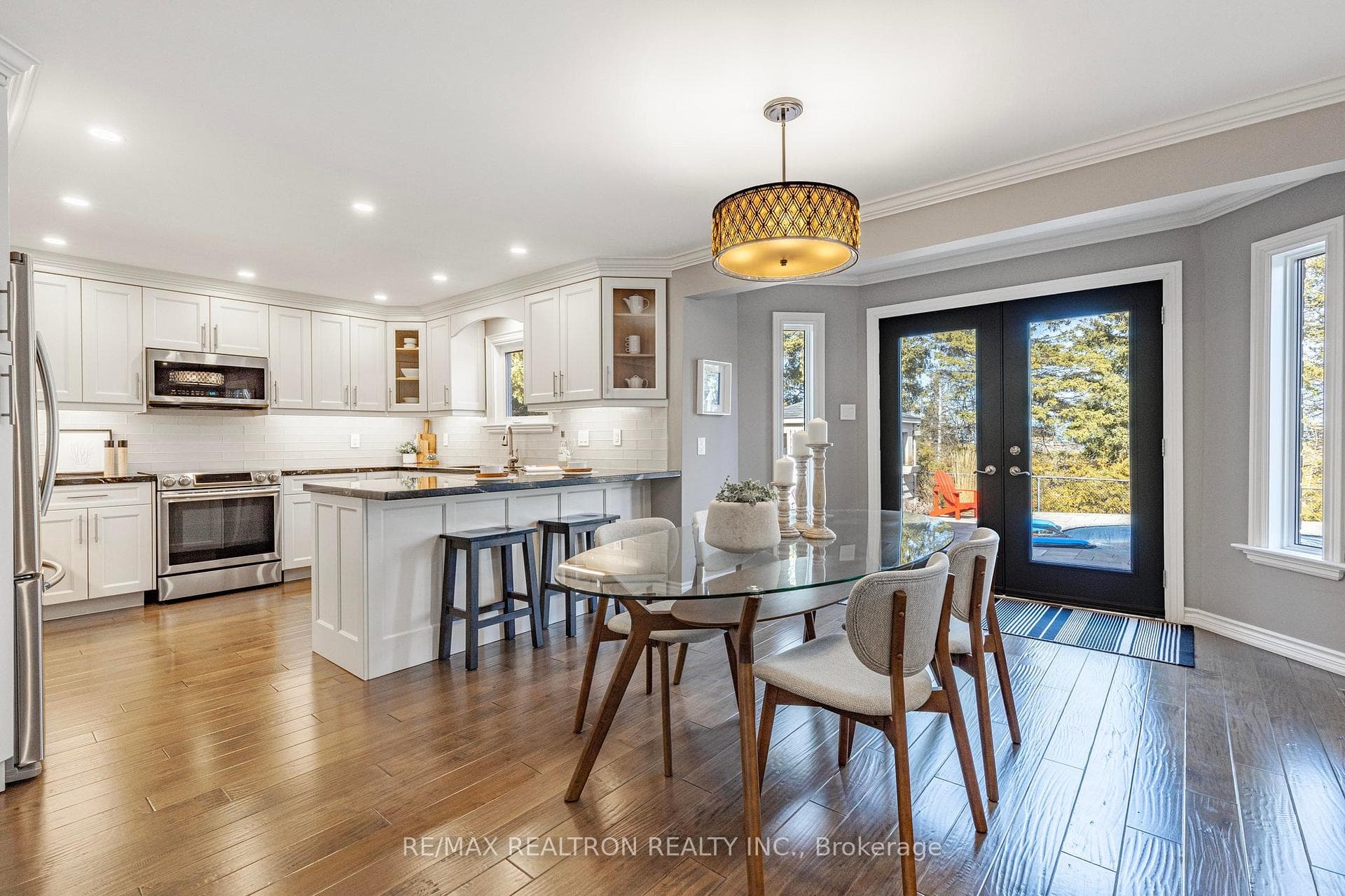 257 Petheram Place photo 9