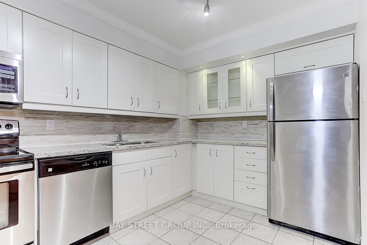 8501 Bayview Avenue Unit 1108 photo 14