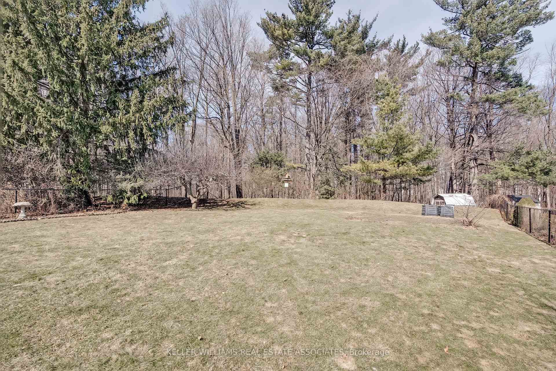 7228 Ridgeland Crescent photo 37