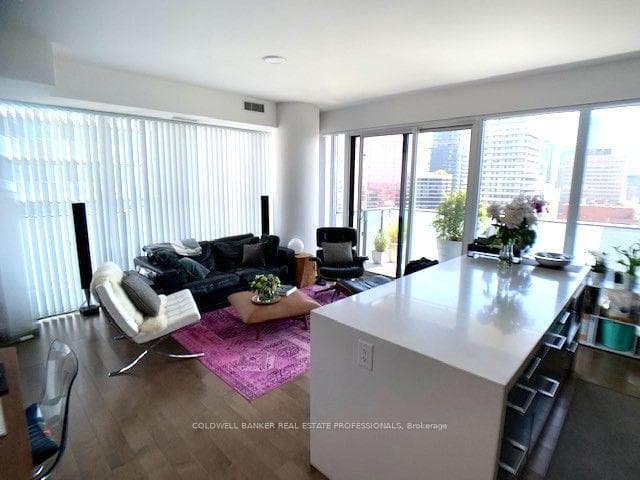 65 St Mary Street Unit 2202 photo 4