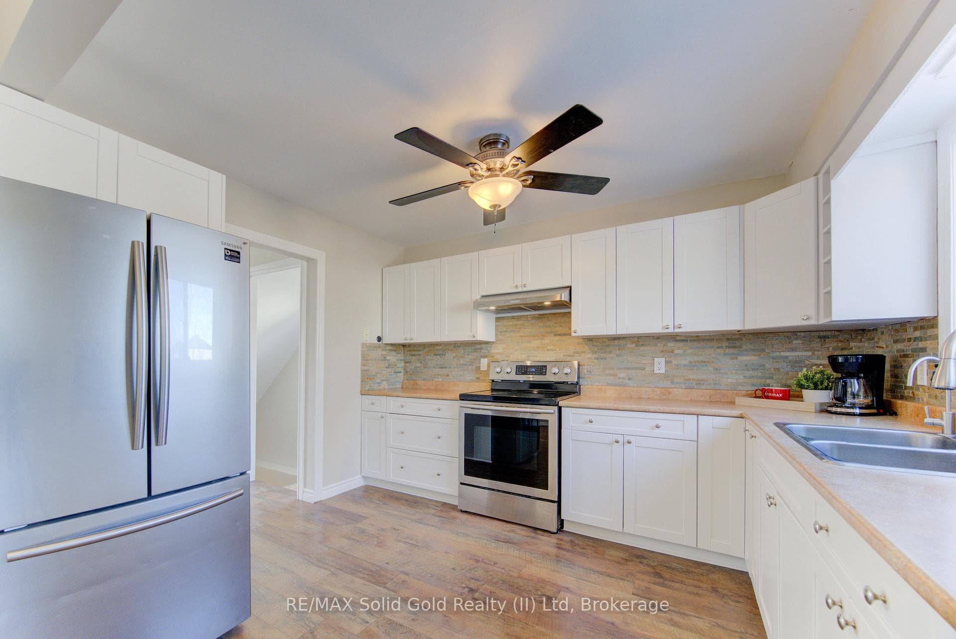 151 Hincks Street photo 14