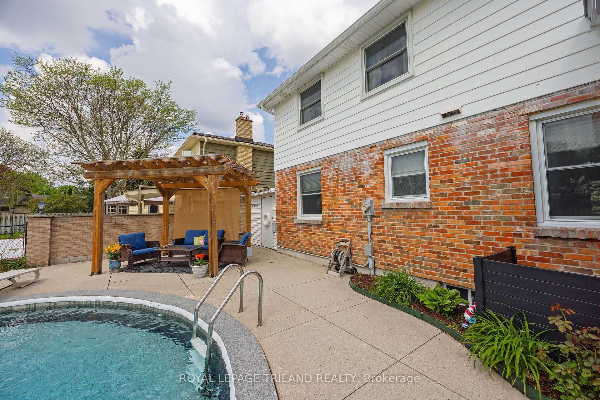 1402 Hastings Drive photo 33