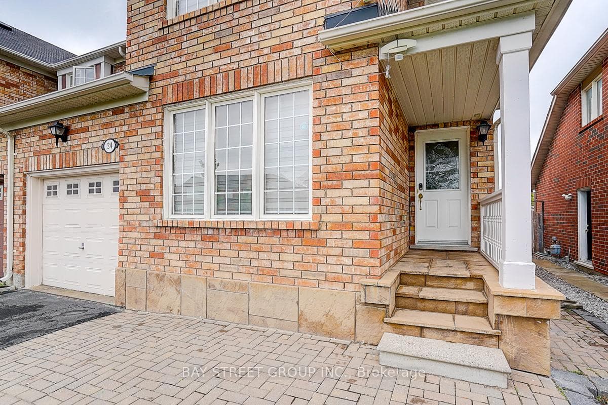 34 Hyacinth Crescent photo 3