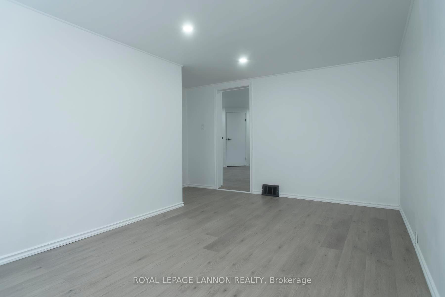 2129 Arthur Street photo 28
