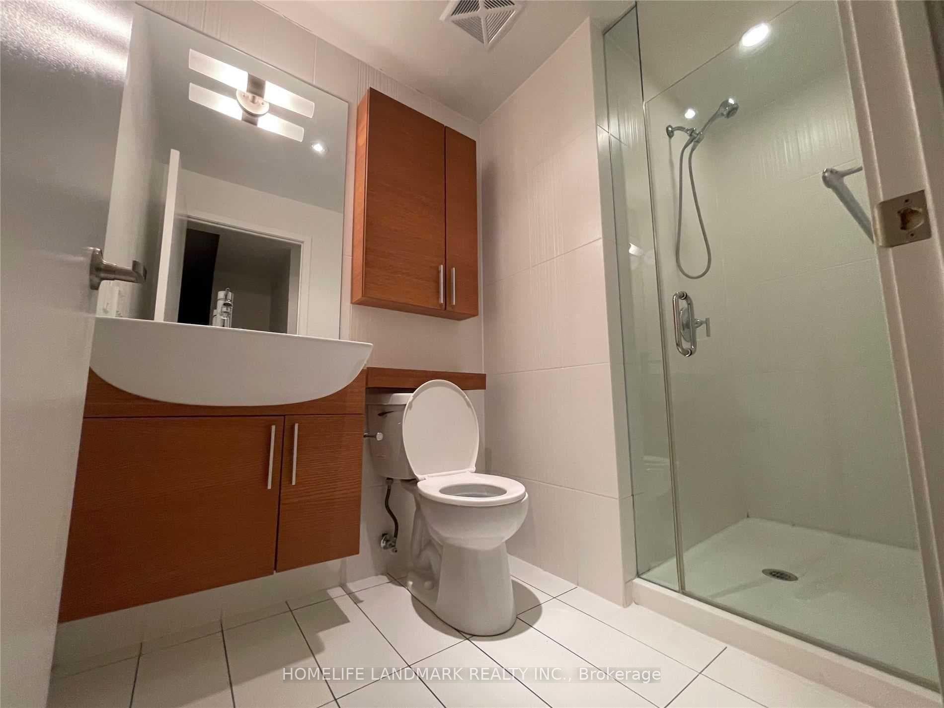 25 capreol Court Unit 3009 photo 6