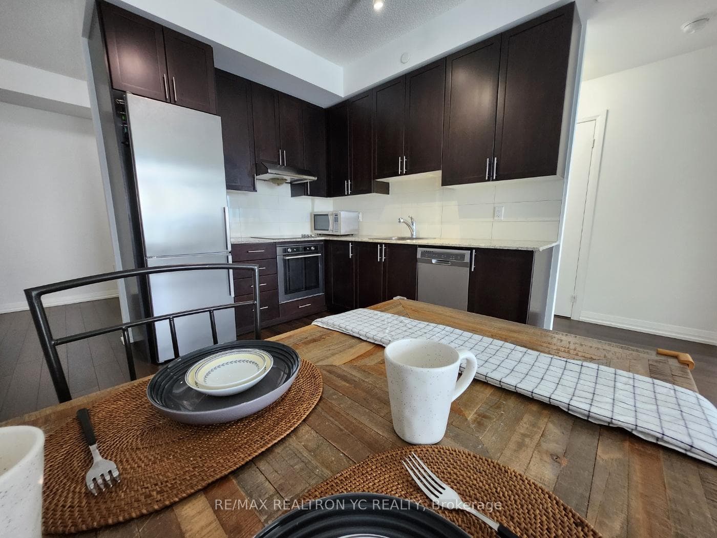 55 Ann O'reilly Road Unit 1005 photo 4