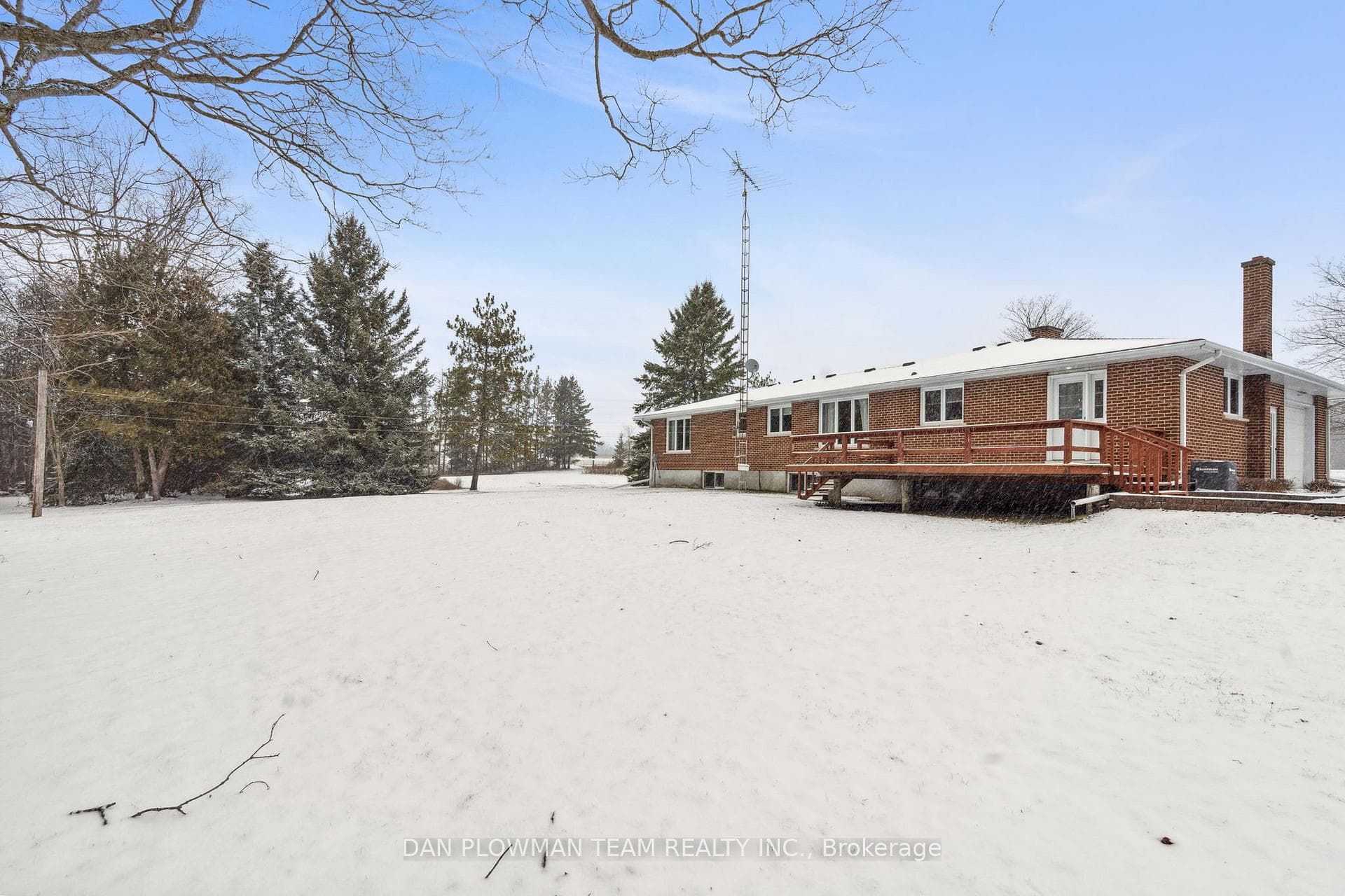 4880 Liberty Street photo 31