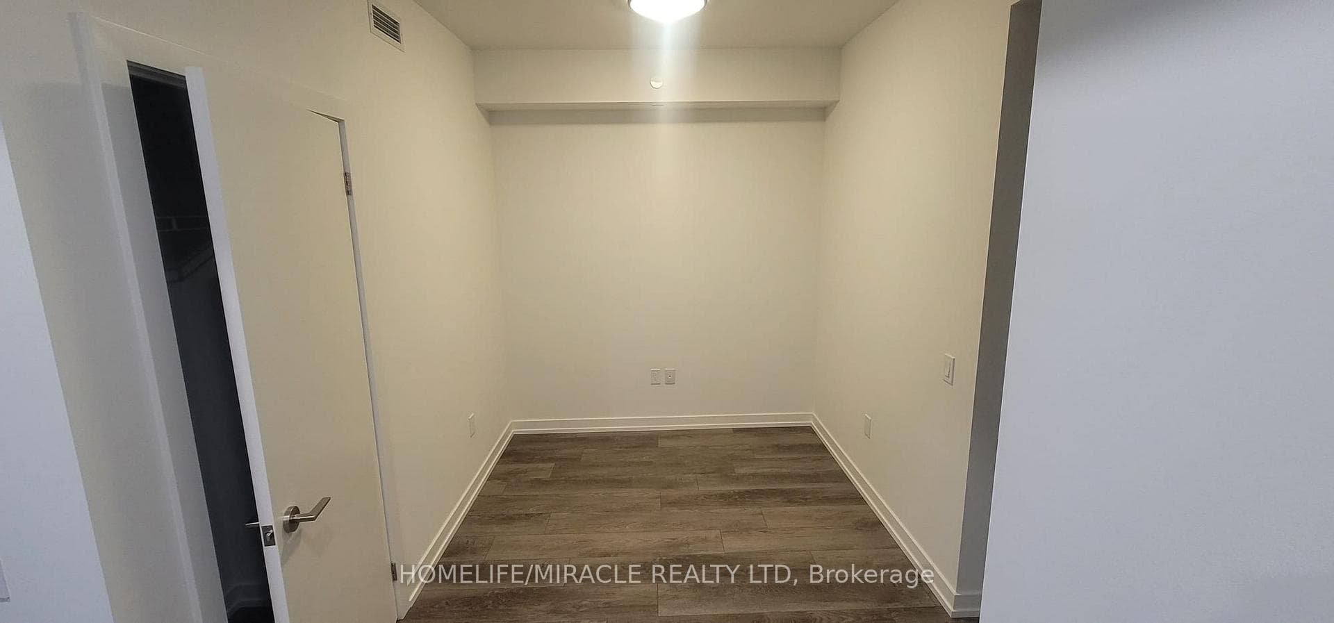 5 Wellington Street Unit 1108 photo 6