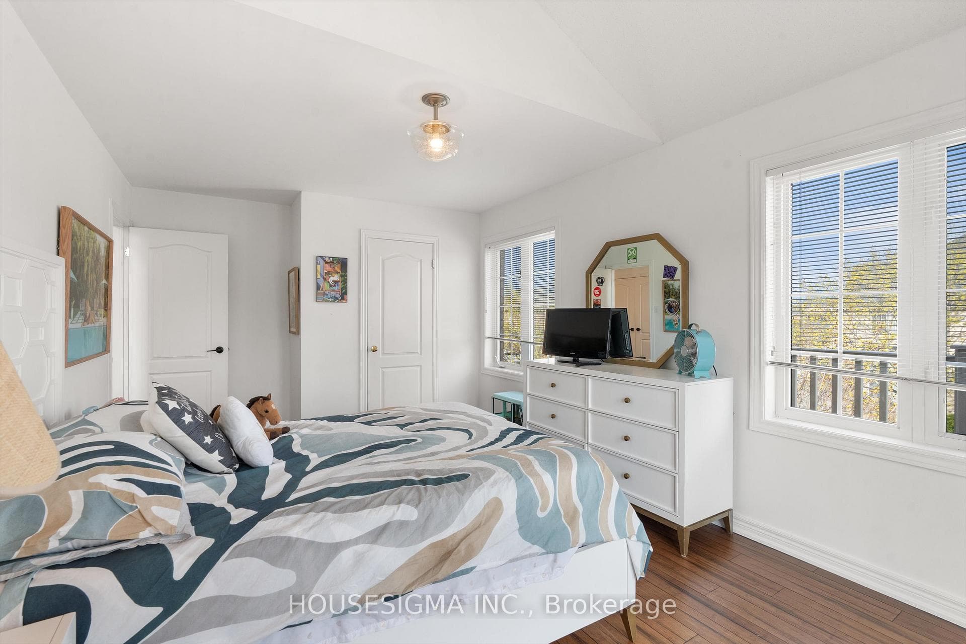 3 Kingspoint Circle photo 24