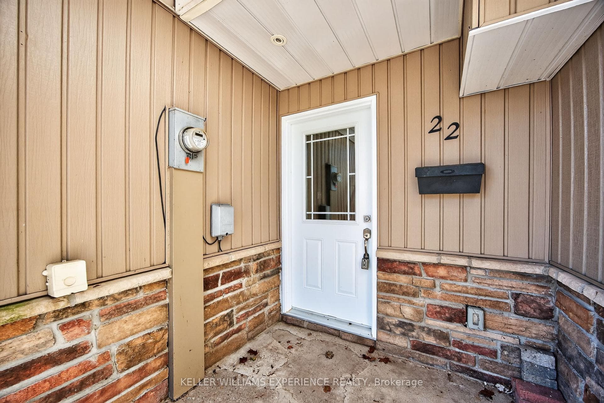 12 LANKIN Boulevard Unit #22 photo 3