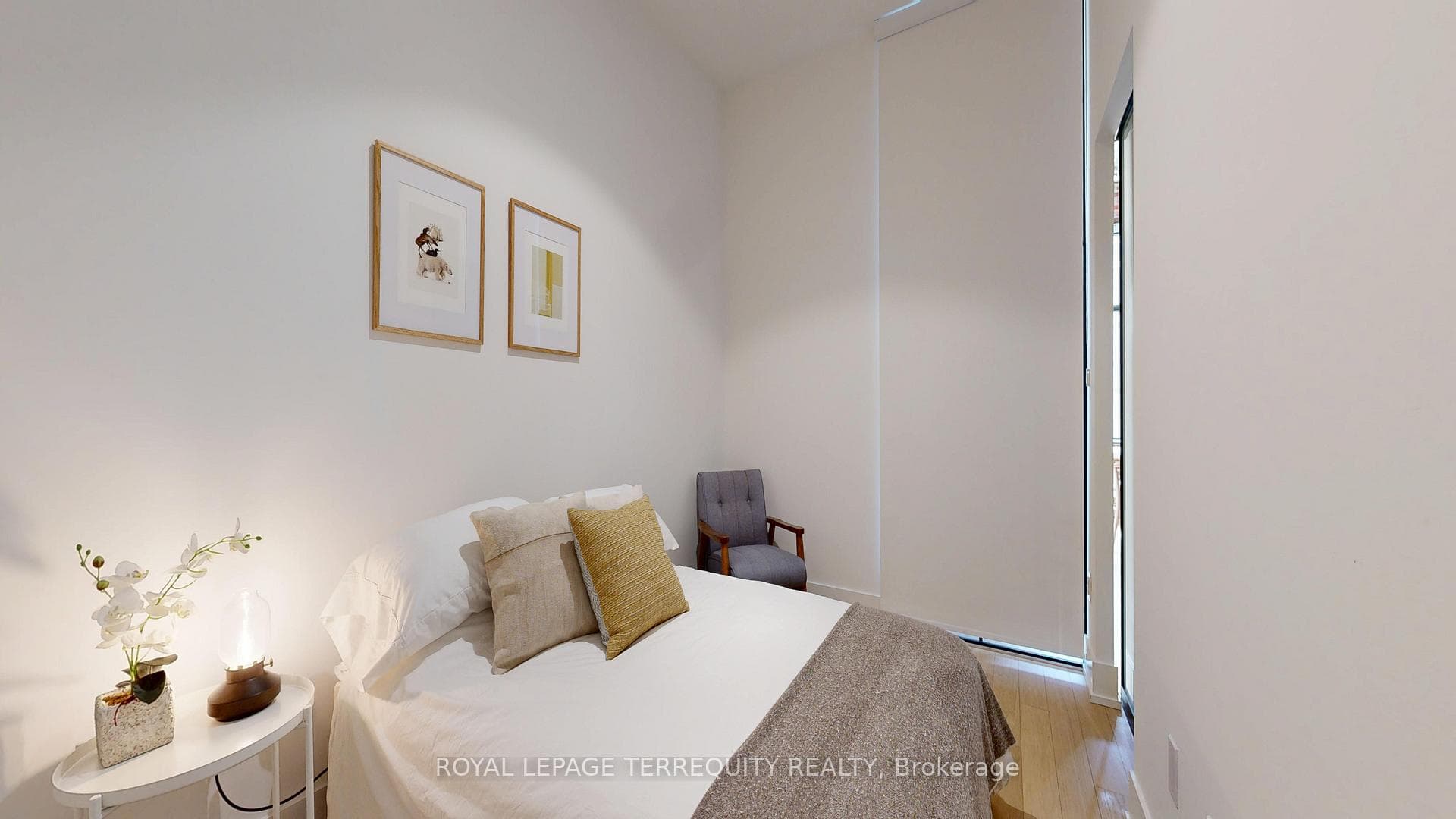 150 Logan Avenue Unit 204 photo 9